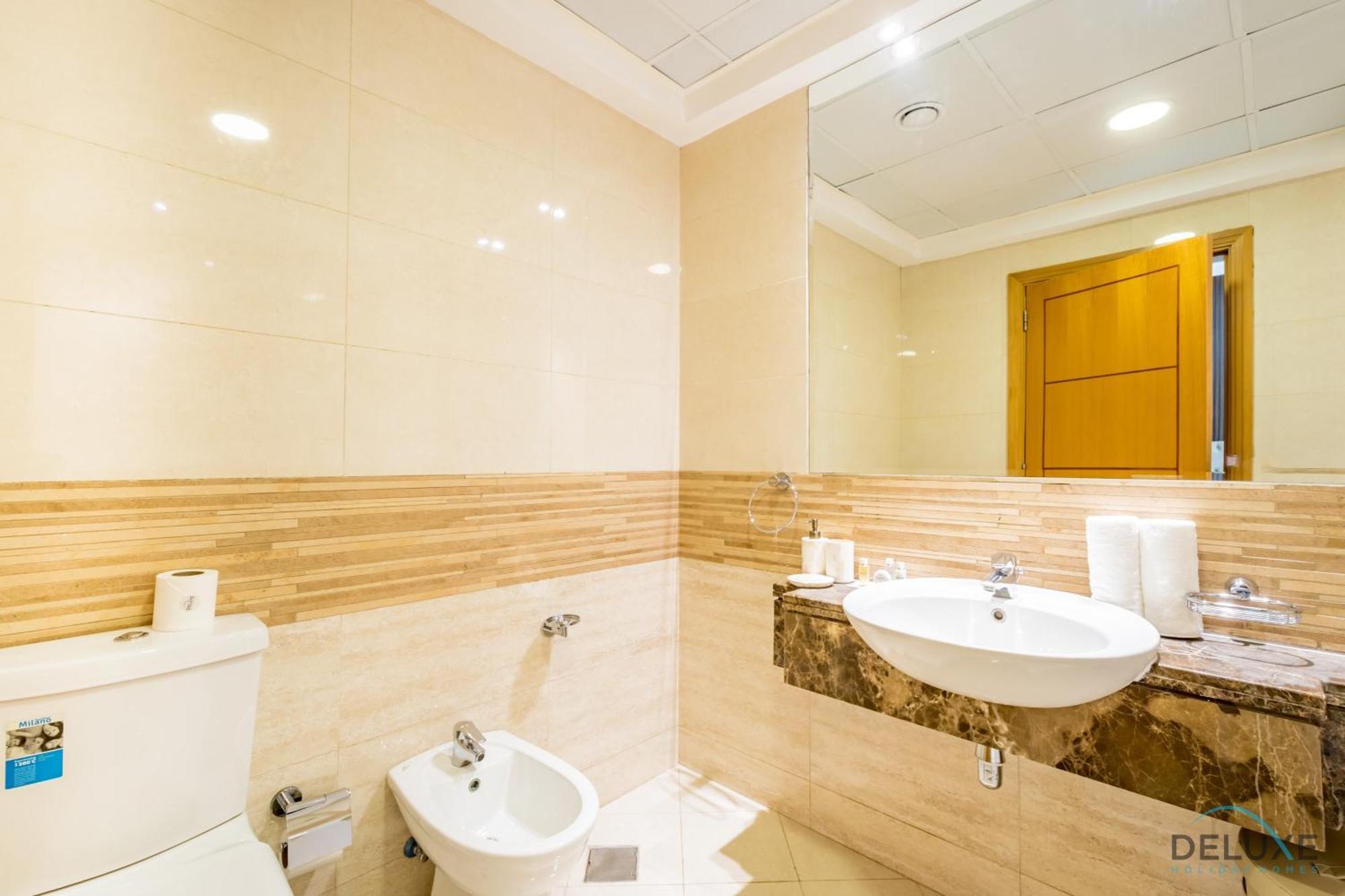 Massive 2br In Waterfront, Marina By Deluxe Homes Dubai