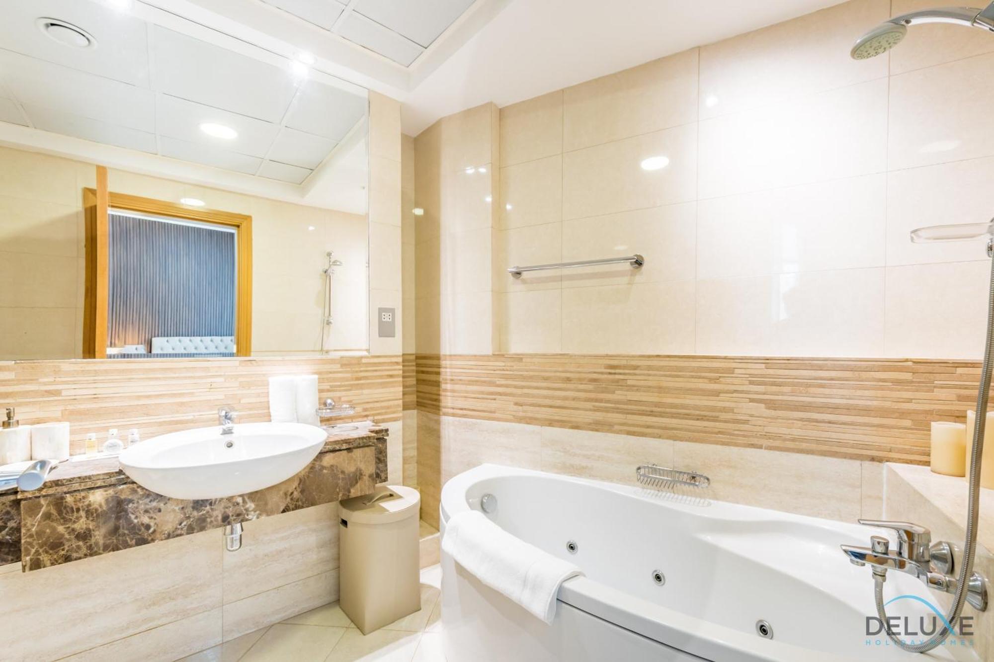 Massive 2br In Waterfront, Marina By Deluxe Homes Apartment Dubai